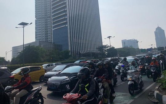 Curhat Driver Ojol di Gatsu: Harus Kirim Foto Macet Agar Pelanggan Percaya