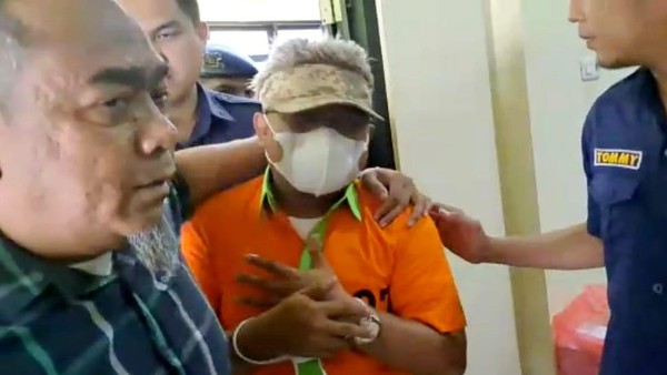 Eks Ketua DPRD Gorontalo Risman Nangis Histeris Usai Jadi Tersangka Narkoba