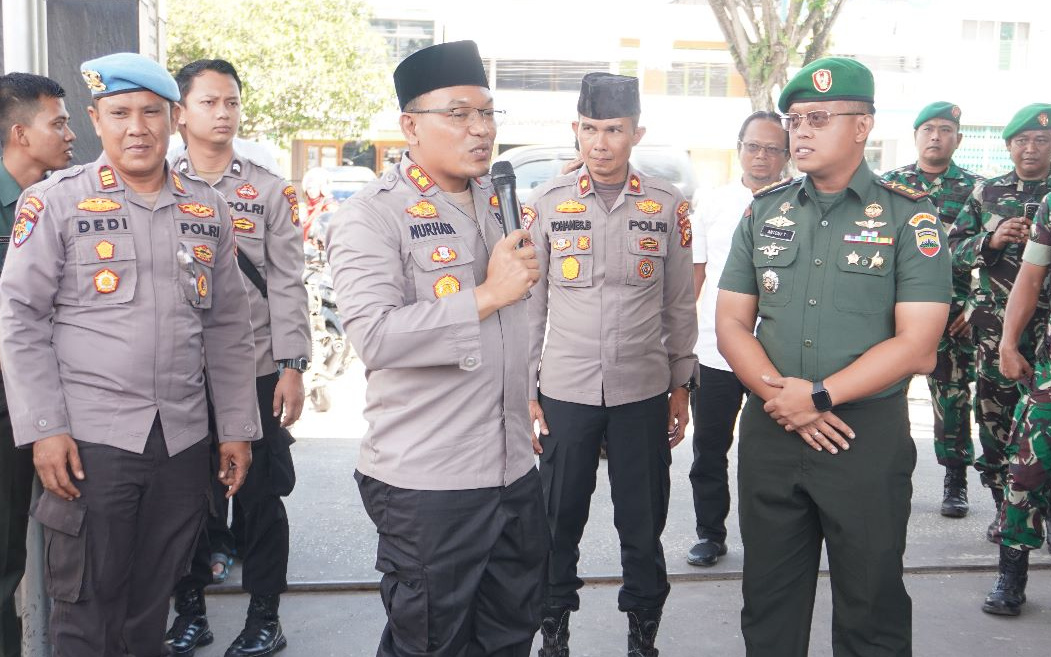 Ucapkan Selamat Ulang Tahun Pada Kapolres, ini yang Dilakukan Dandim Dumai