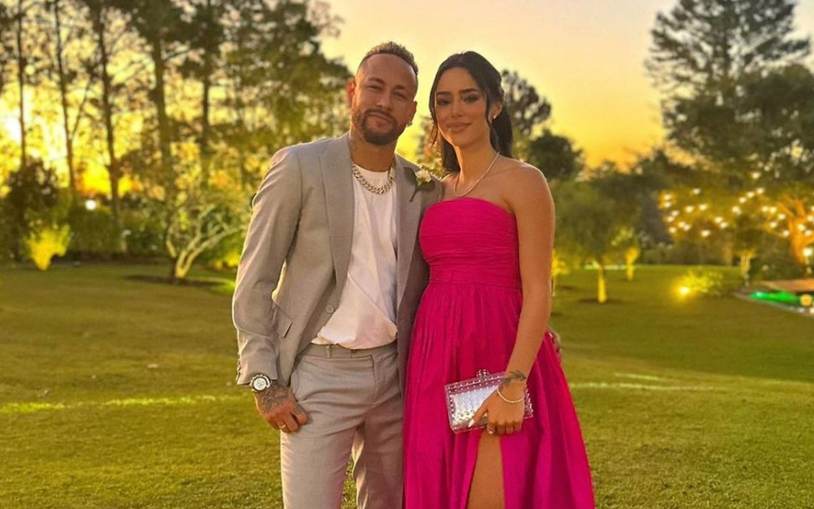 Pacar Lagi Hamil, Neymar Buat Permintaan Maaf Karena Diduga Selingkuh