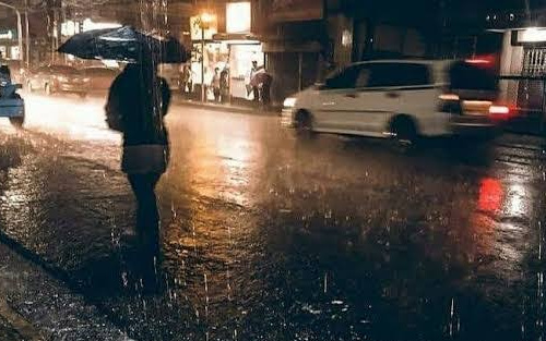 BMKG Ungkap Hujan Guyur Riau Disertai Angin Kencang Hari ini
