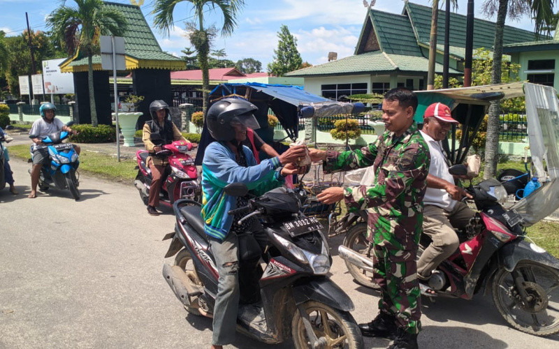 Kodim Dumai Berbagi di Jumat Berkah