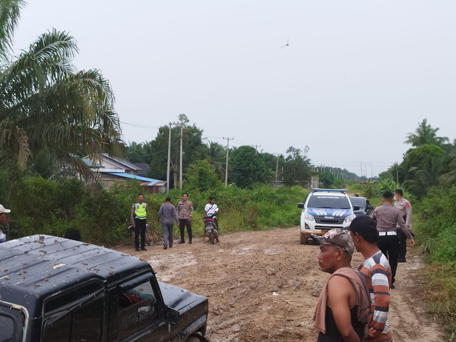 Tempuh Medan Ekstrim, Polres Dumai Amankan Kampanye Pemilu 2024