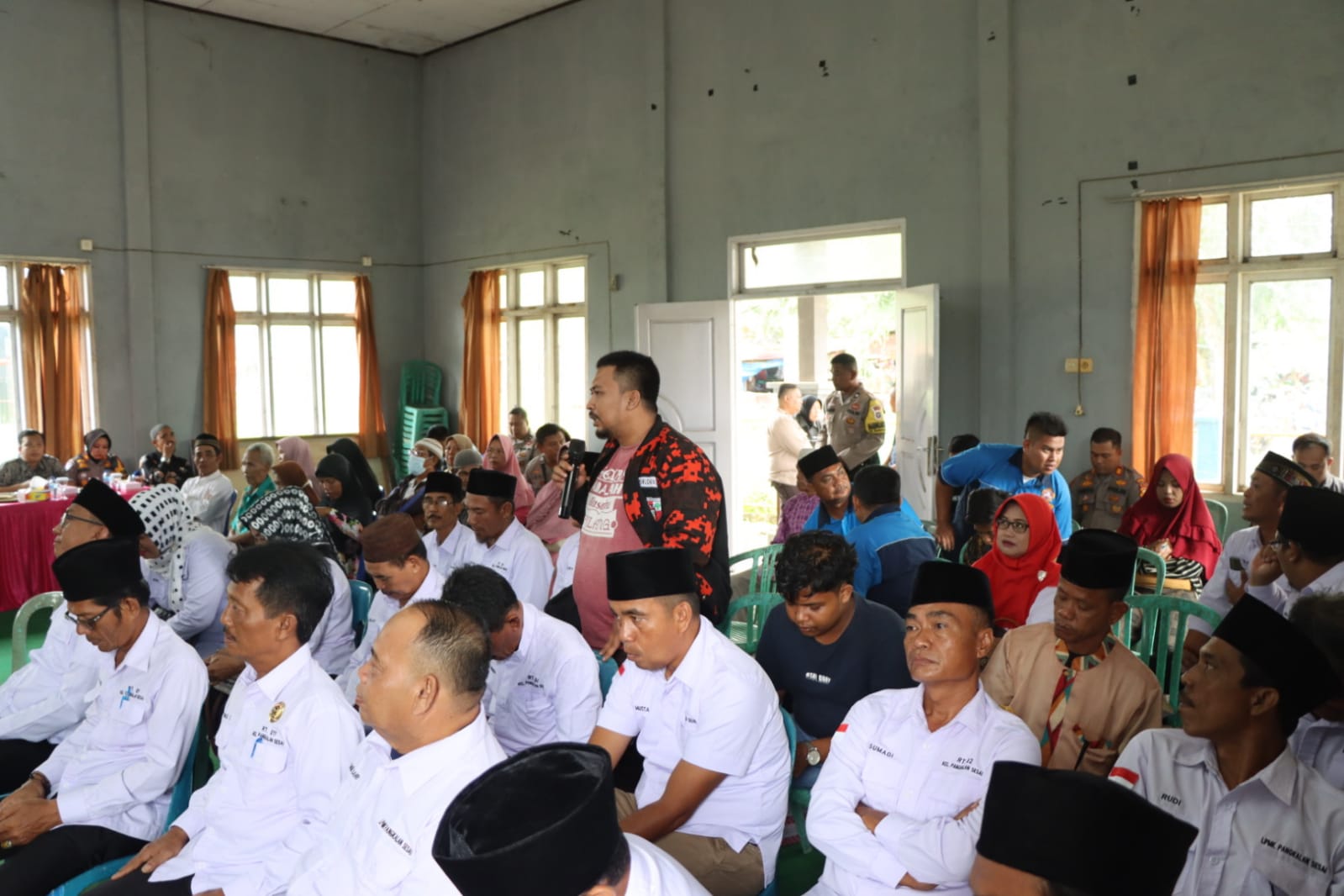 Polres Dumai dan Polsek Jajaran secara serentak kembali melaksanakan kegiatan rutin mengusung tema ‘Jum’at Curhat’