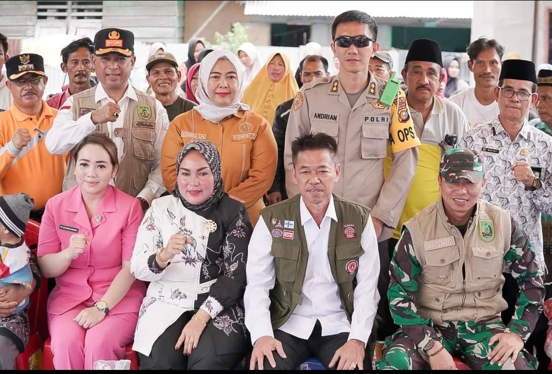 Bupati Rohil Tinjau Lokasi Banjir di Kecamatan Tanah Putih Tanjung Melawan