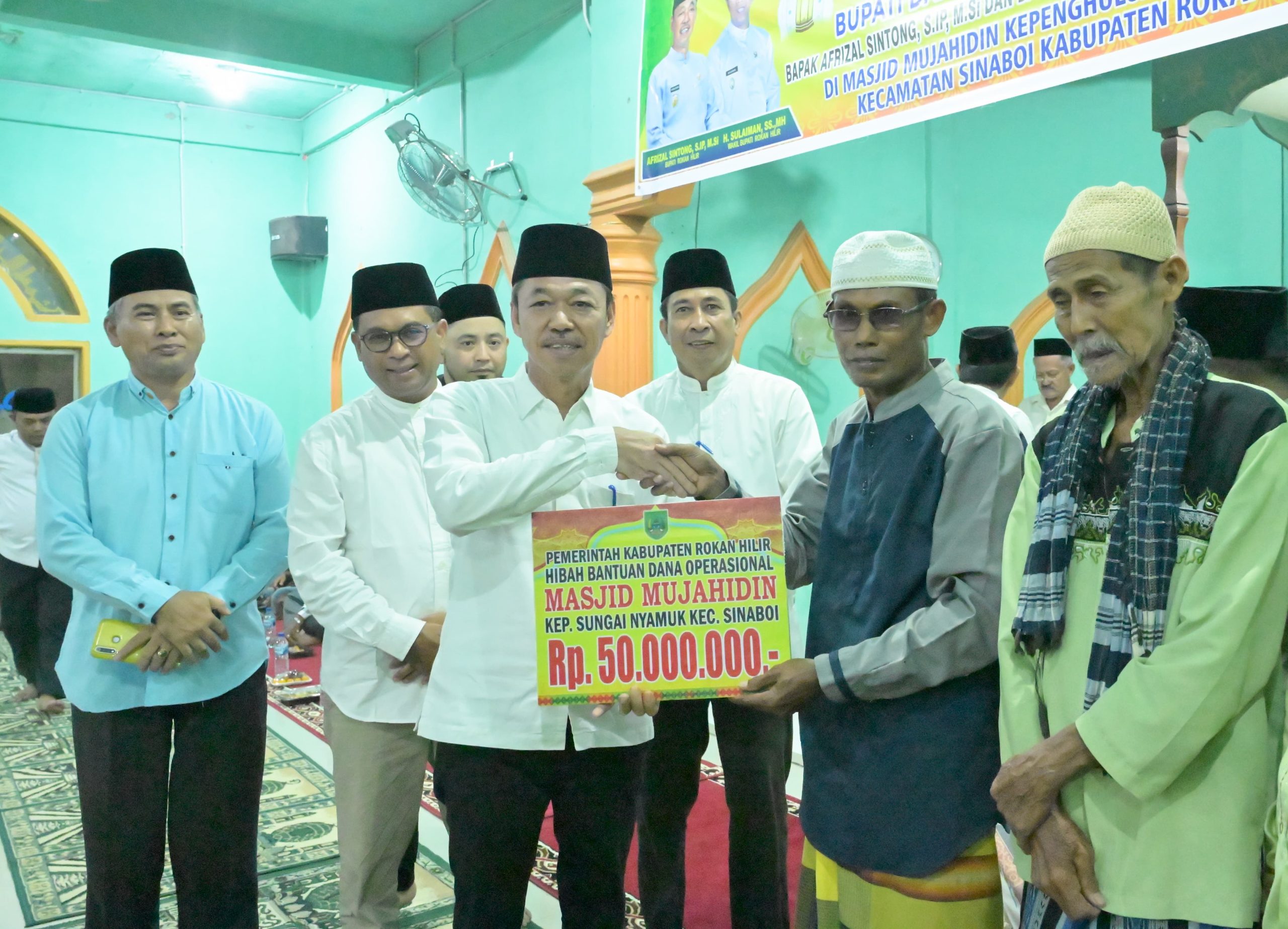Bupati Rohil Safari Ramadhan Di Masjid Mujahidin Sungai Nyamuk,Sinaboi.